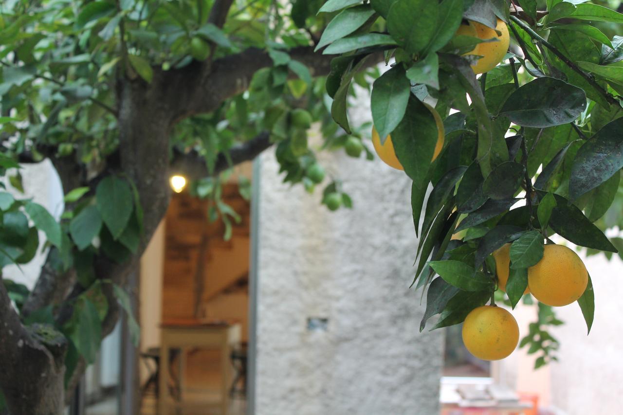 B&B Danonna Ittiri エクステリア 写真
